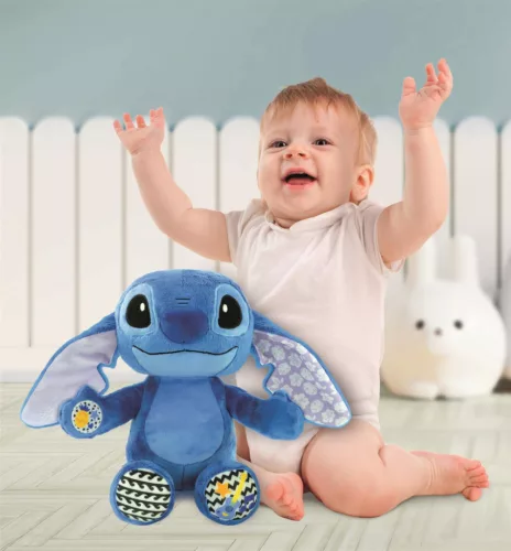 Stitch zenélő plüssfigura – Clementoni