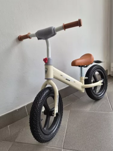 Futóbicikli, fújható kerék, bézs - Bumi Bike