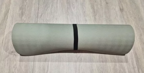 Jóga szőnyeg gumipánt 1 db – fekete, 2 cm széles – PRO-Sport