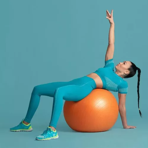 Gimnasztikai labda 85 cm lila – durranásmentes, pumpával - Salta