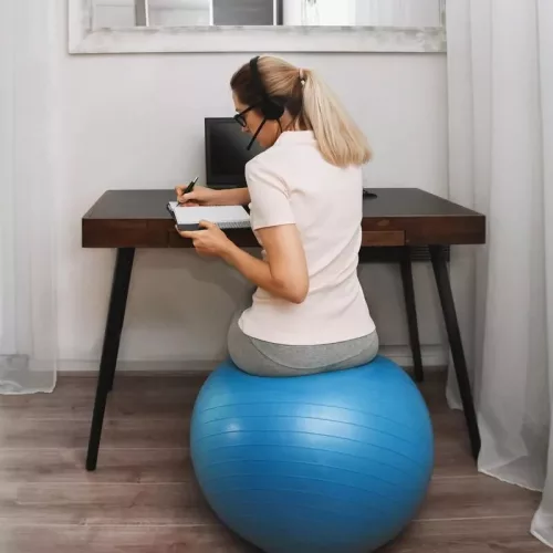 Gimnasztikai labda 85 cm lila – durranásmentes, pumpával - Salta