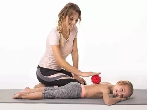 Tüskés masszírozó labda 9 cm – zöld, Tullo