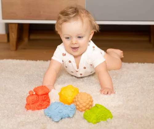 Szenzoros érzékelő járművek labdákkal 2in1 5 darabos szett Montessori – TULLO