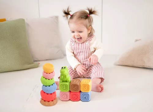 Fejlesztő szenzoros piramis Montessori 3in1 13 darabos szett – TULLO