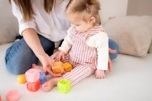 Fejlesztő szenzoros piramis Montessori 3in1 13 darabos szett – TULLO