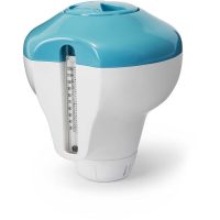 Medence tisztítószerek és eszközök