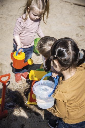 Óvodai homokozó készlet, 38 darabos, 24 hó+ – Dantoy