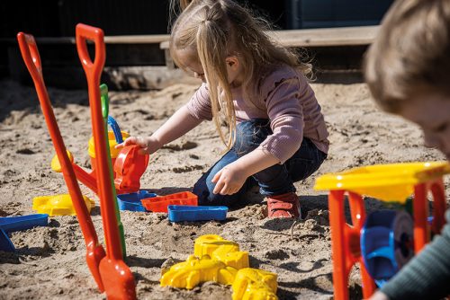 Óvodai homokozó készlet, 38 darabos, 24 hó+ – Dantoy